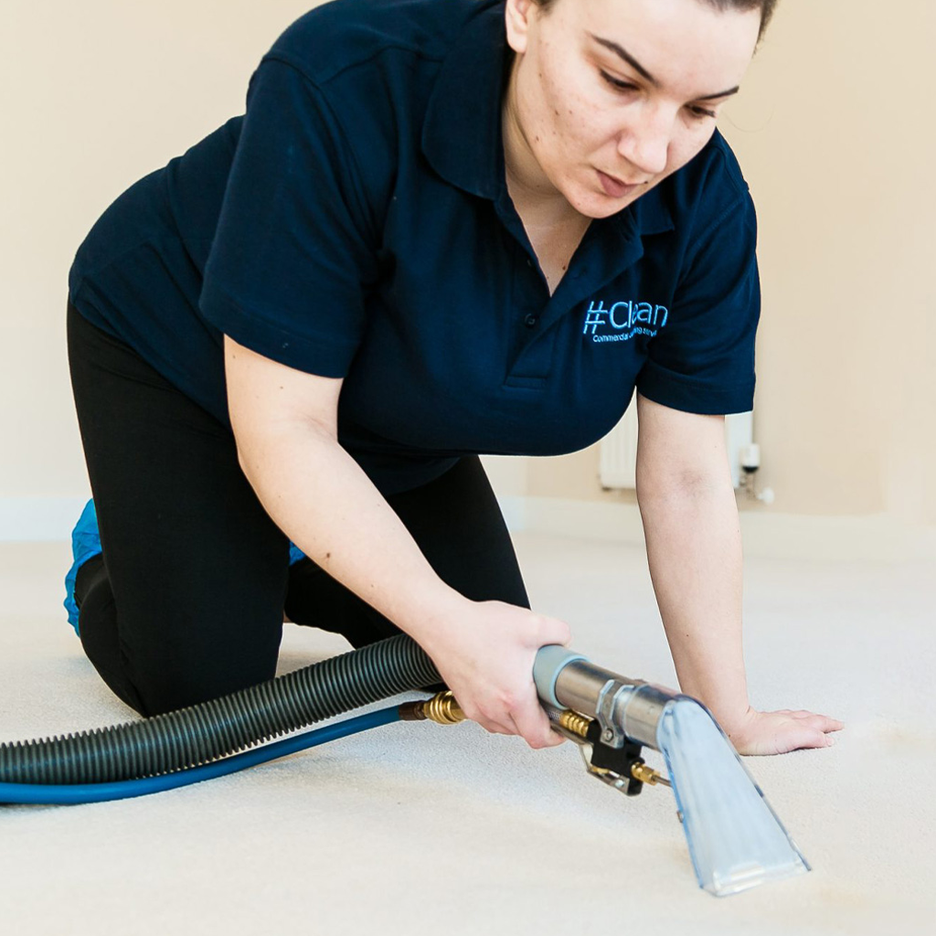 Deep carpet extraction for end of tenancy in Guildford flat